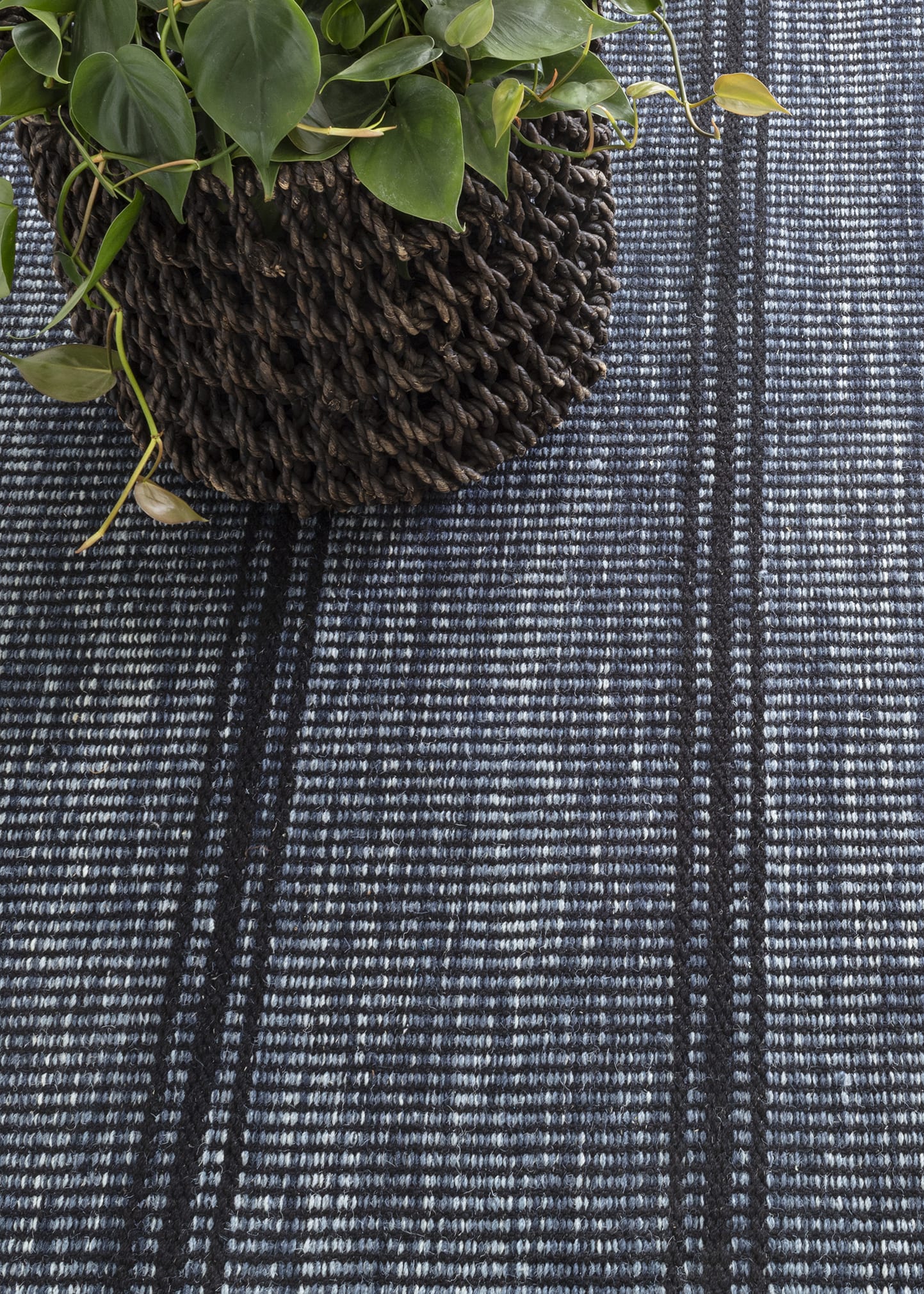Malta Navy Handwoven Rug, 3' x 5'