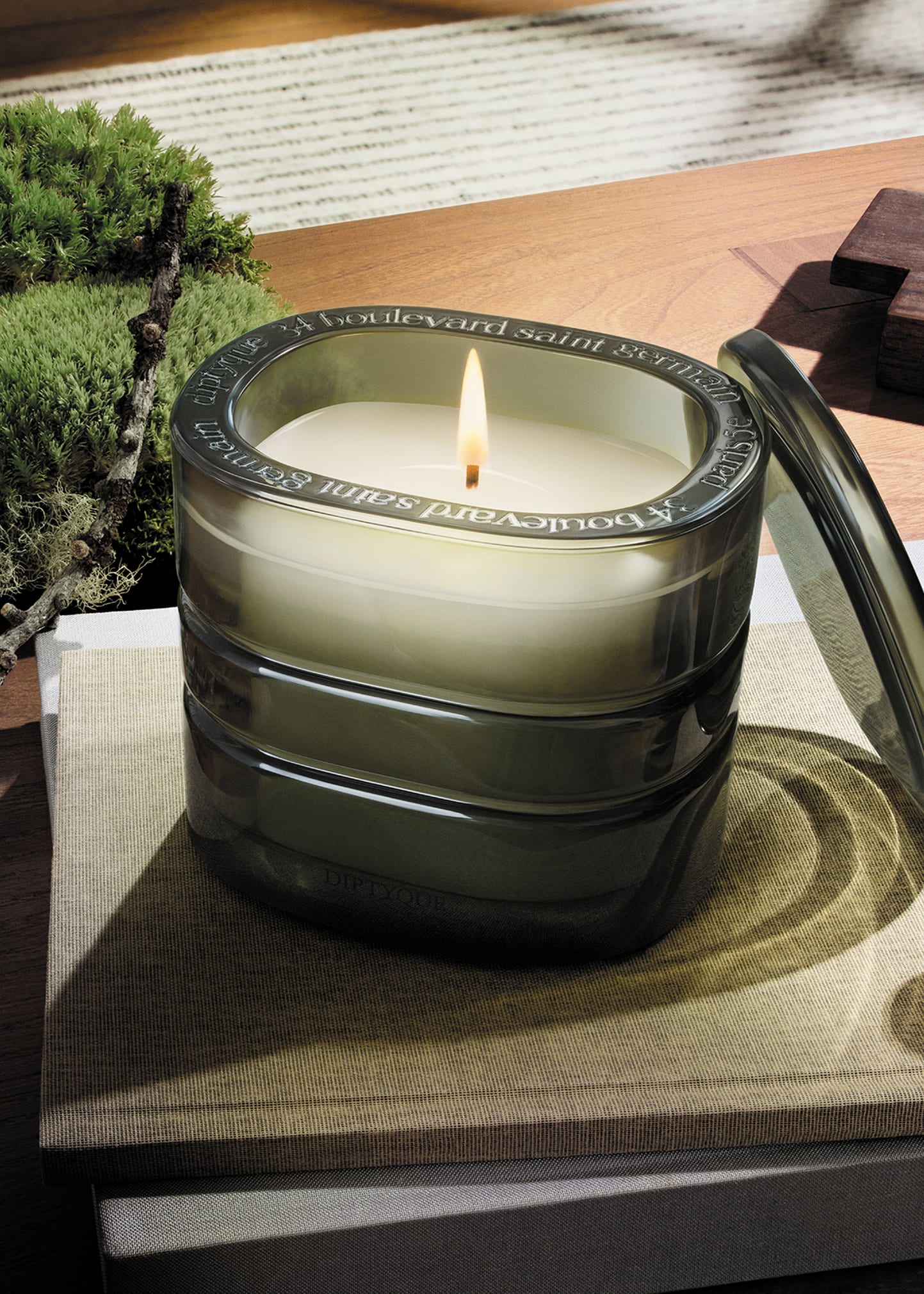 Temple Des Mousses (Moss Temple) Refillable Candle, 9.5 oz.