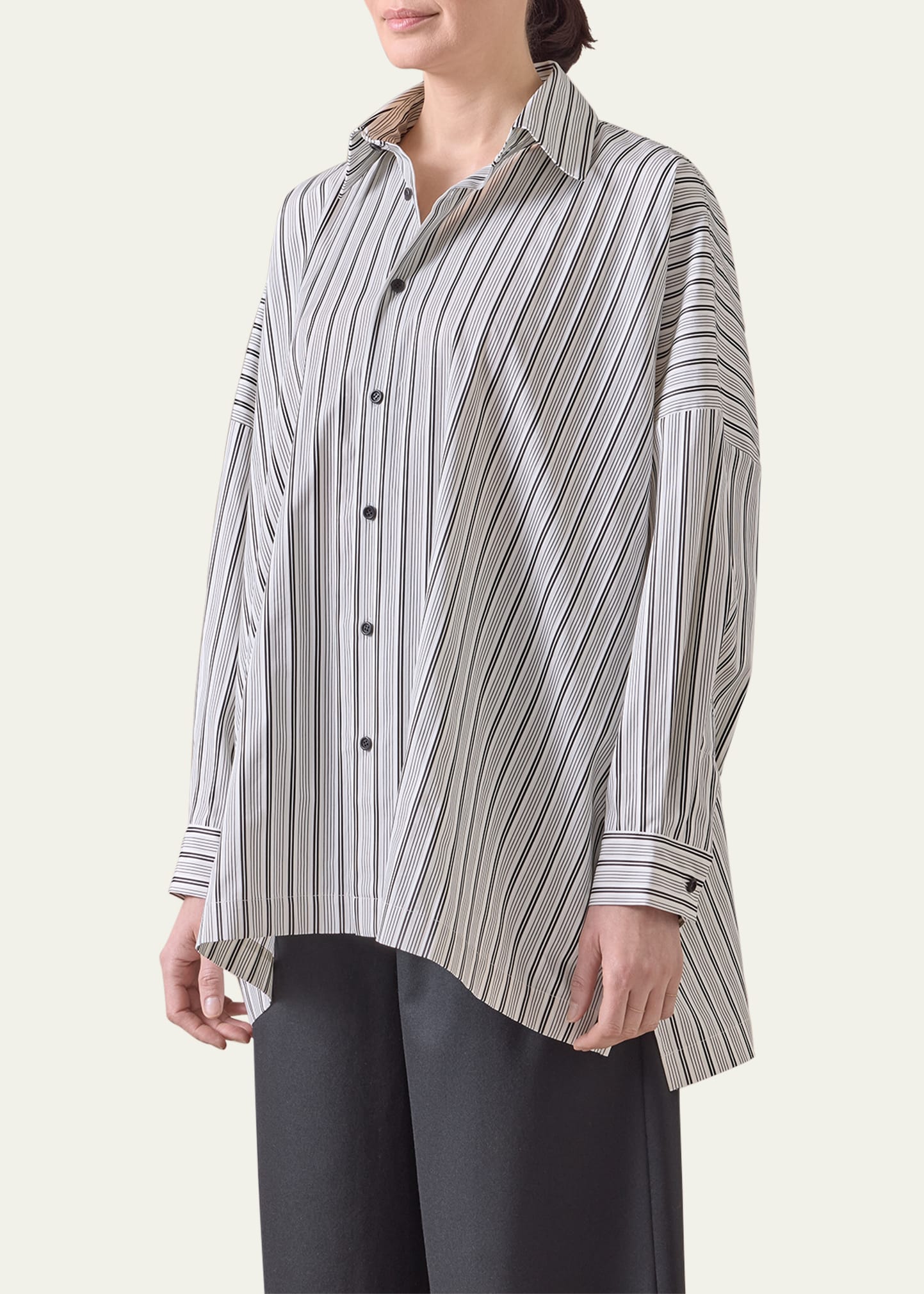 Wide Longer-Back Shirt With Collar (Long Length)