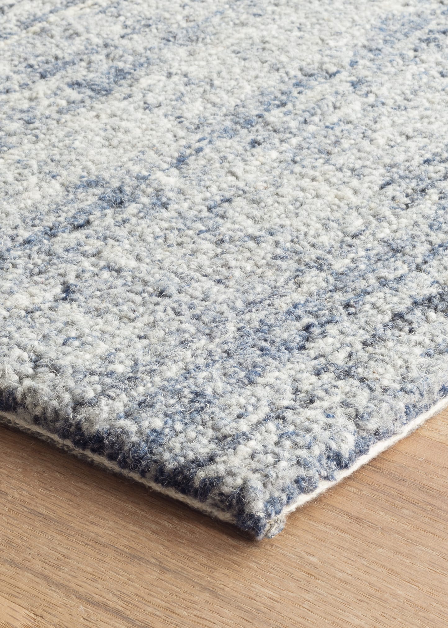 Harris Blue/Ivory Micro-Hooked Rug, 6' x 9'