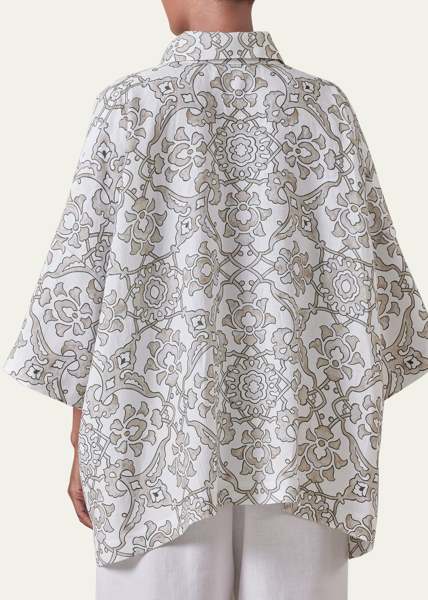 Wide Short-Sleeve Shirt With Collar (Mid Plus Length)