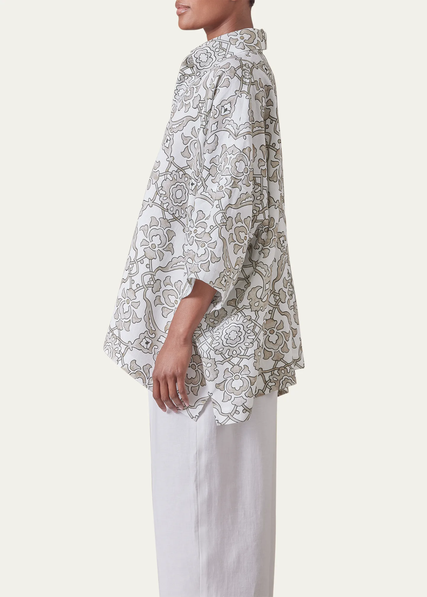 Wide Short-Sleeve Shirt With Collar (Mid Plus Length)