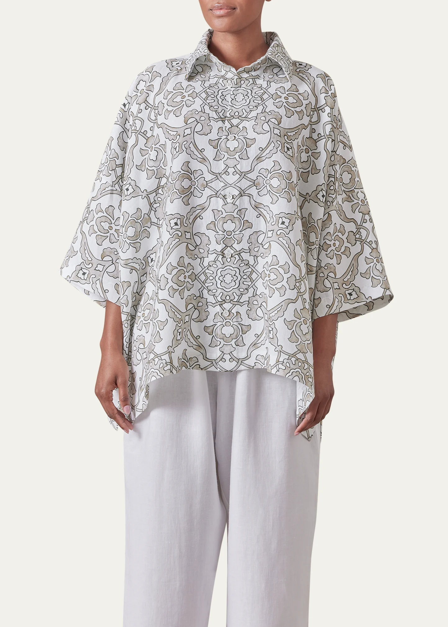 Wide Short-Sleeve Shirt With Collar (Mid Plus Length)