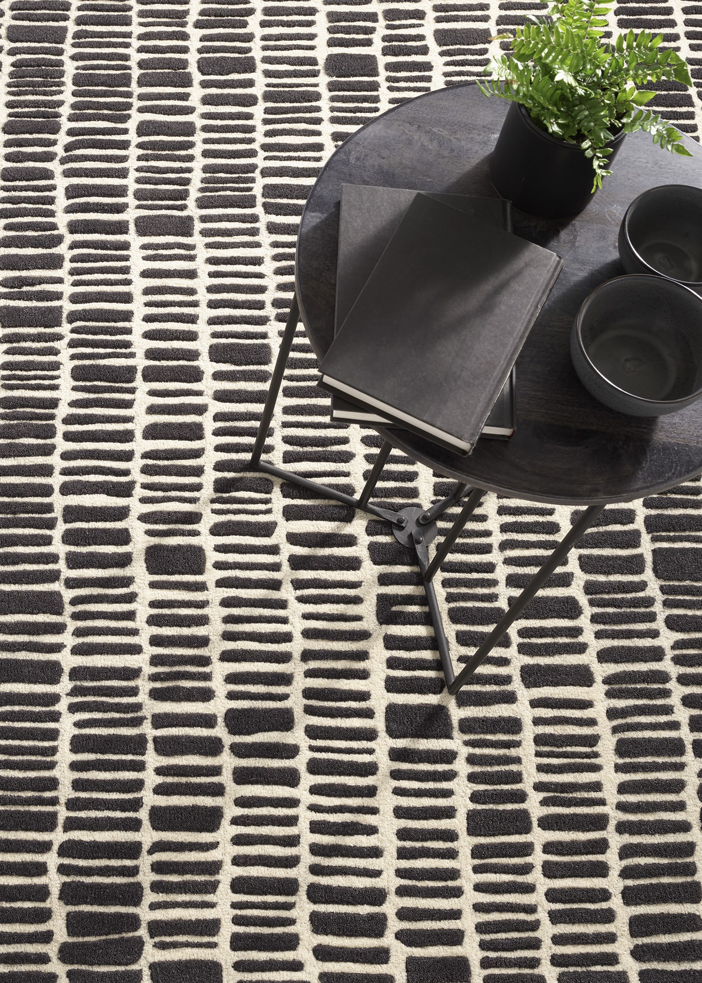 Roark Charcoal Hand-Tufted Rug, 10' x 14'