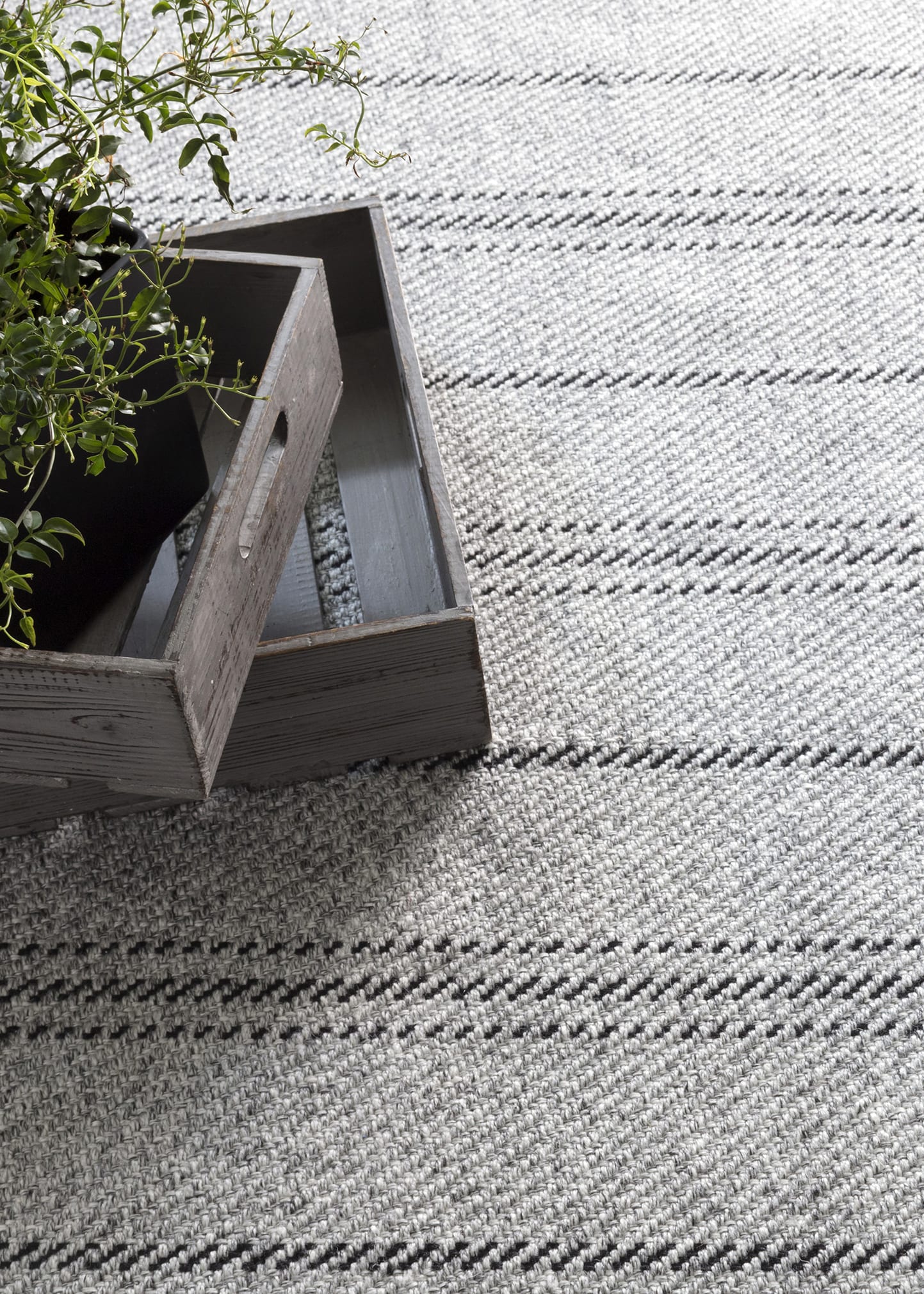Melange Stripe Grey/Black Handwoven Indoor/Outdoor Rug, 10' x 14'