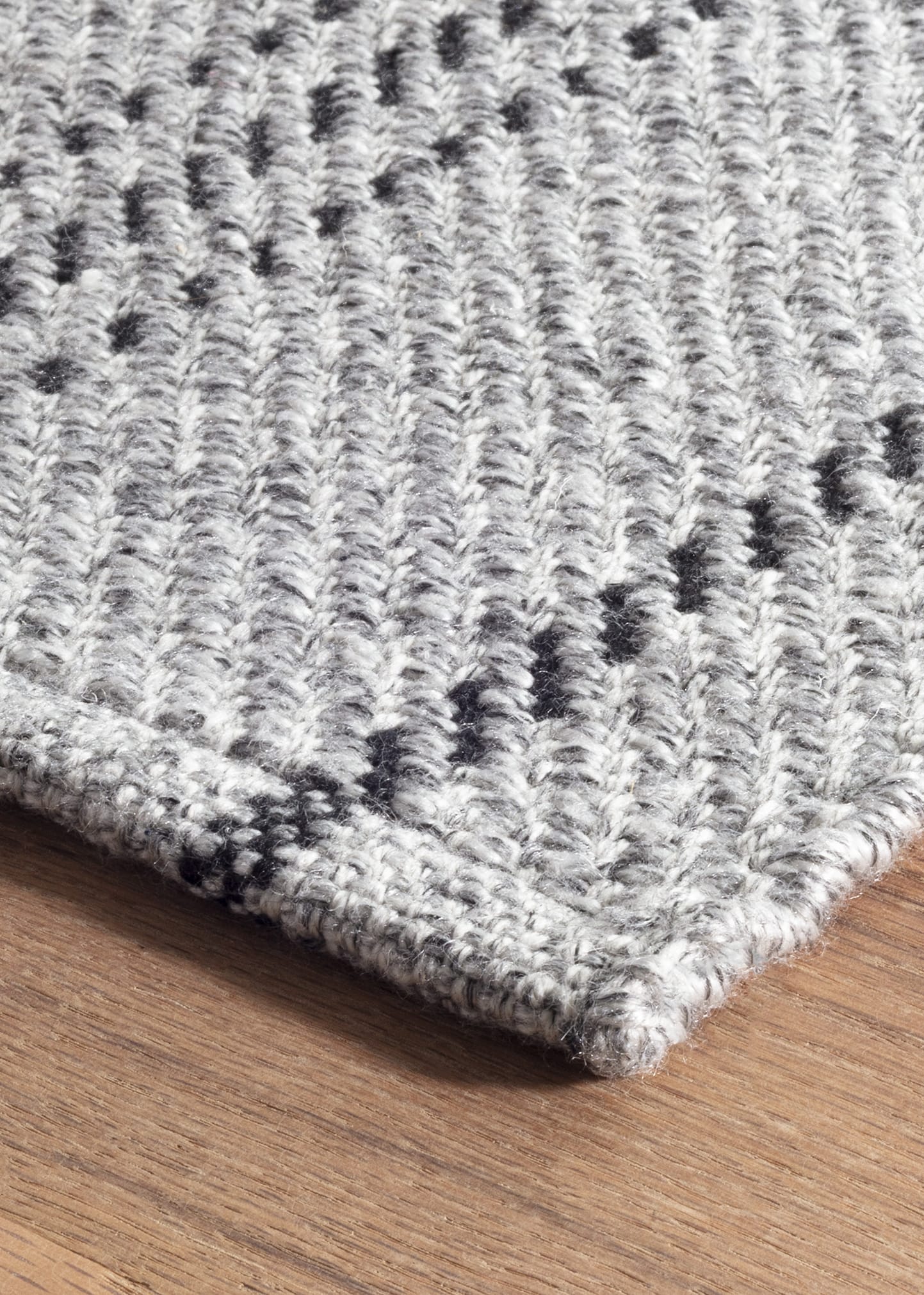 Melange Stripe Grey/Black Handwoven Indoor/Outdoor Rug, 10' x 14'