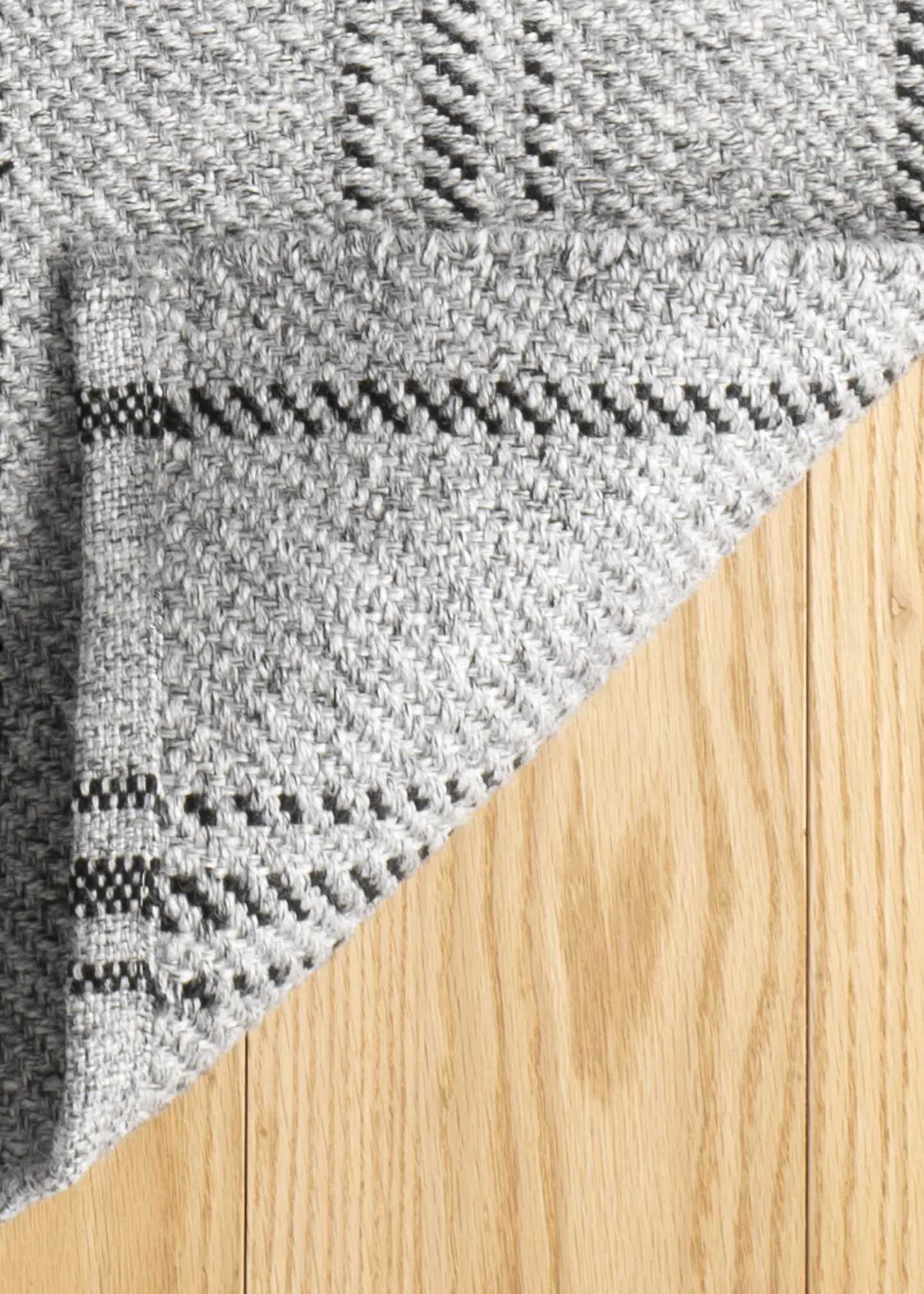 Melange Stripe Grey/Black Handwoven Indoor/Outdoor Rug, 10' x 14'